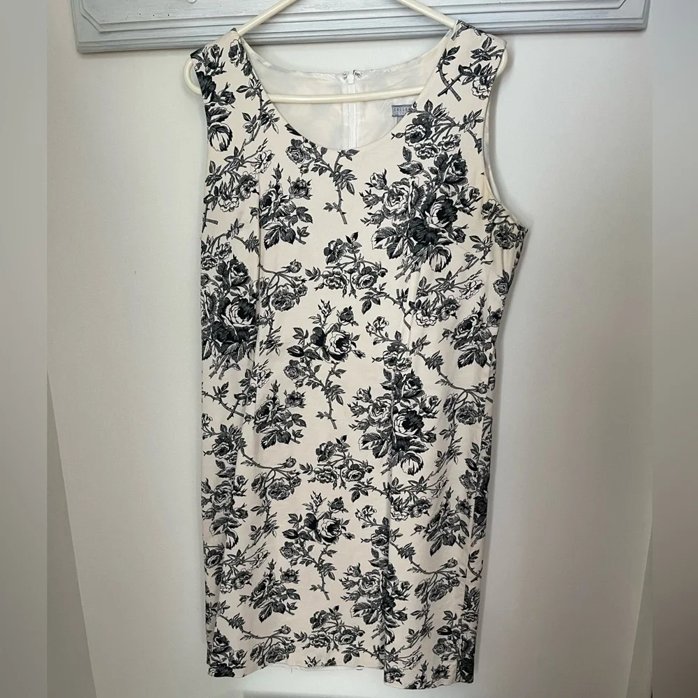 Dress - Picture 2 of 3